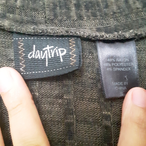 Olive Green Daytrip Cardigan - Picture 4 of 4